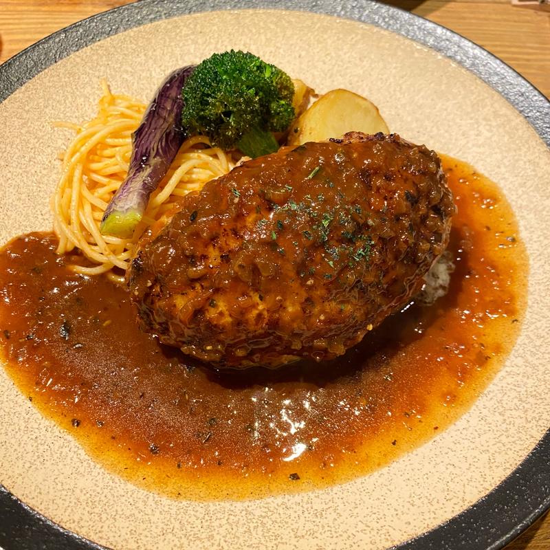 アボカドチーズハンバーグ(山本のハンバーグ 中目黒食堂)