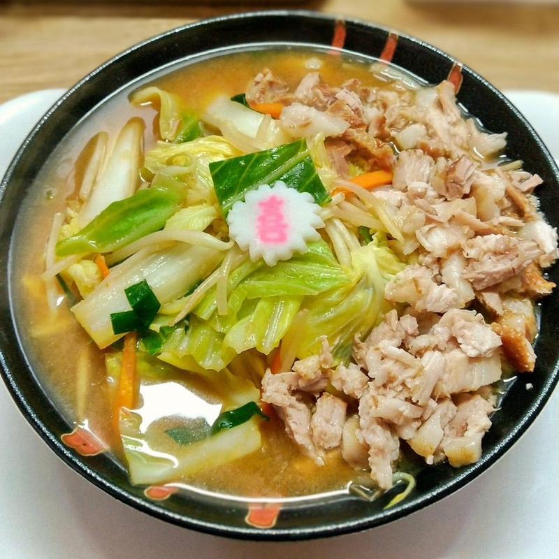 味噌野菜ラーメン 刻みチャーシュー(食堂 大森)