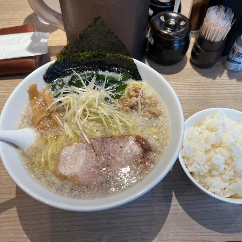 コッテリの塩らー麺(コッテリの塩らー麺専門店MANNISH)