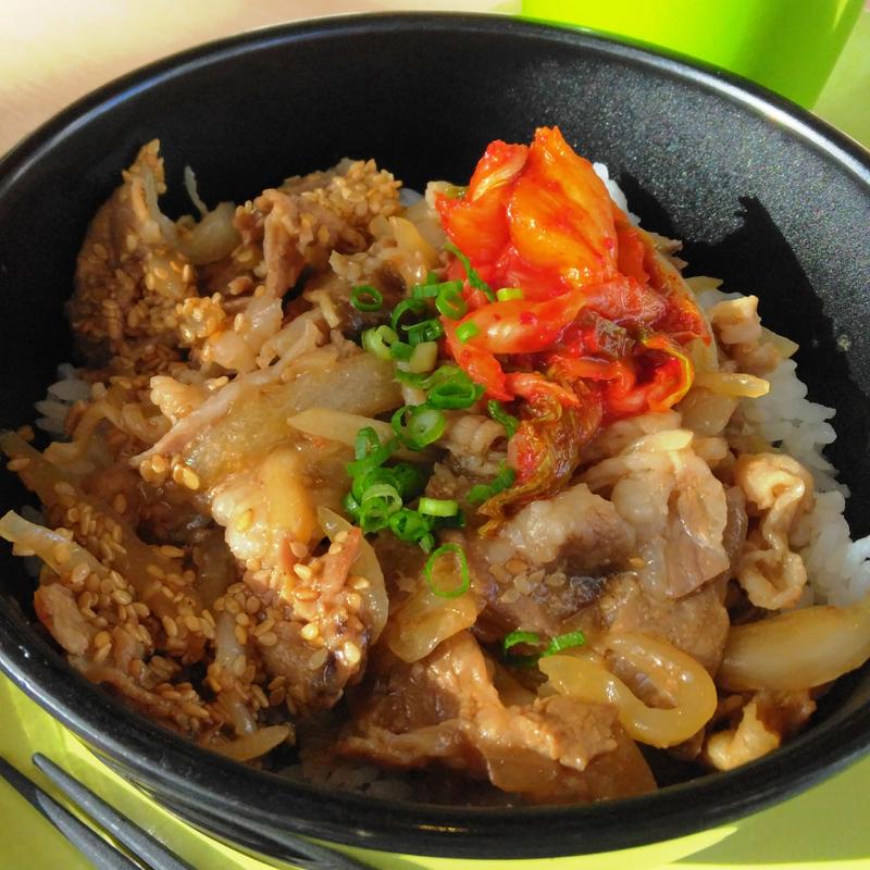 キムチ牛焼肉丼(さくらキッチン )