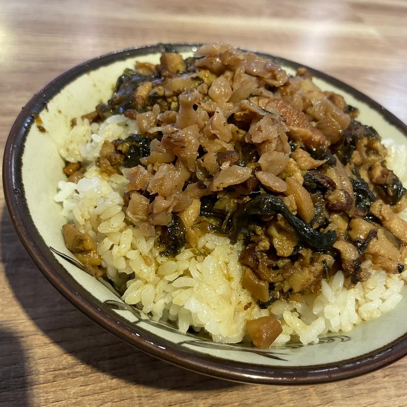 梅干魯肉飯(春発汕頭乾拌面)