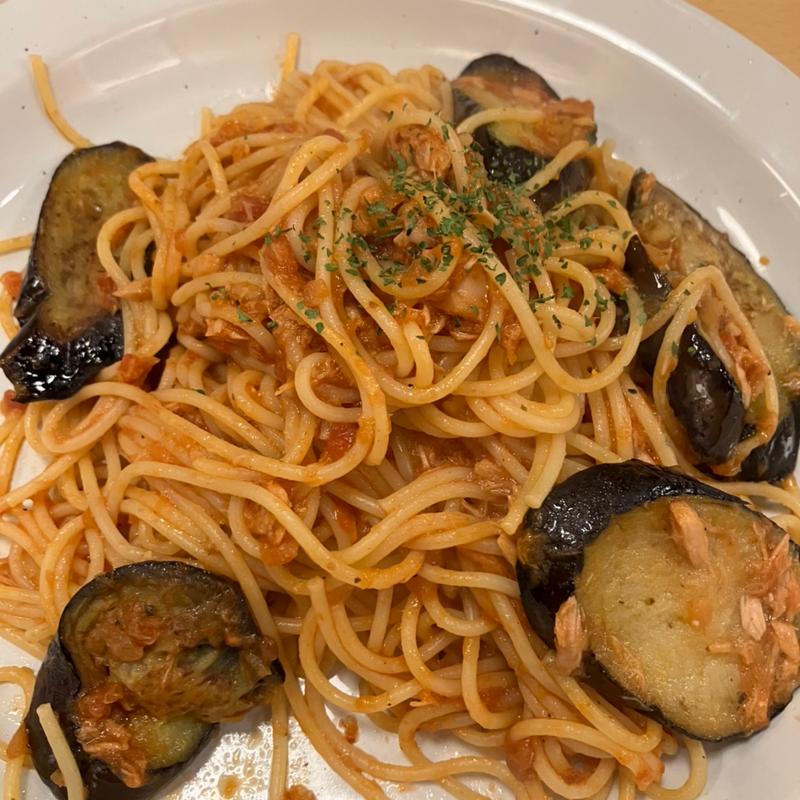 なすとツナのトマトソース(チロリン村 南2条店)