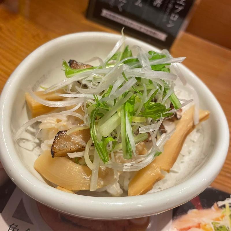 炙り焼豚丼(らーめん 風伯 万代店)