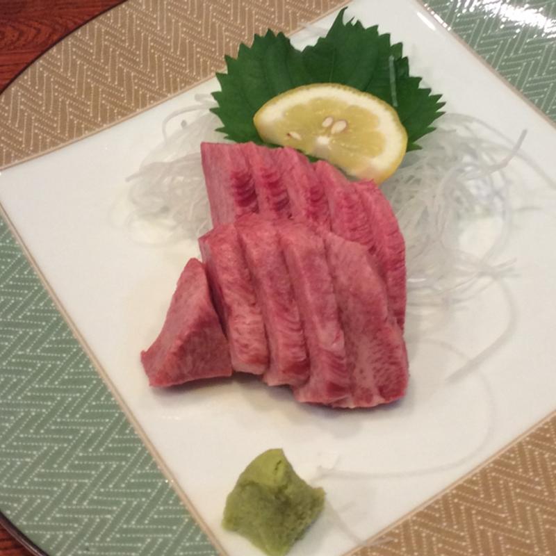 たん刺身(牛たん料理 閣 ブランドーム本店)