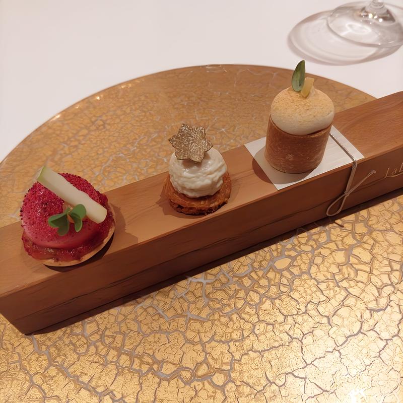 オシェトラキャビア  フェンネルのブラマンジェ  繊細ブイヤベースジュレ(フランス料理 ラ・ベ La Baie)