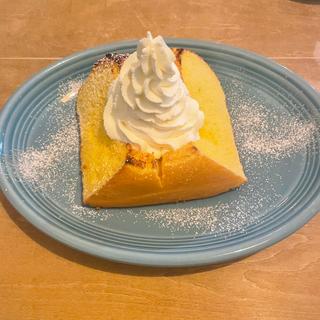 シフォンケーキのトースト(松濤カフェ)