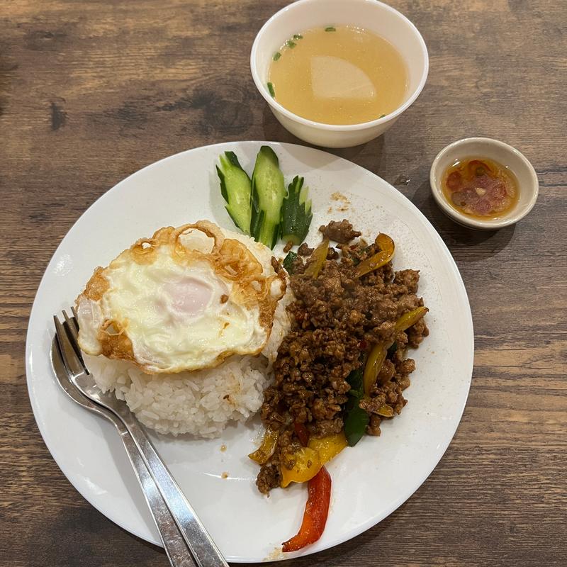 ガパオライス(バンコクラーメン)