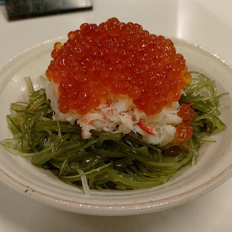 本ずわいがに・塩いくら・利尻昆布のぽん酢合え(地下の粋)