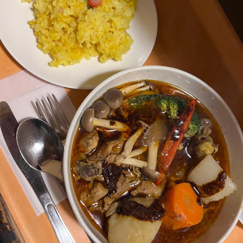 トリヤサイカリィ(ガネー舎)