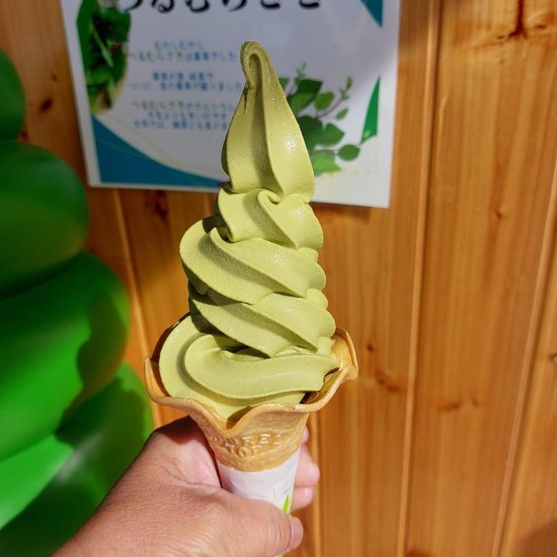 つるむらさきソフトクリーム(道の駅　むげ川)