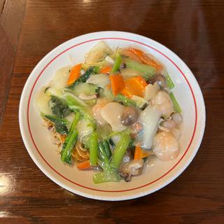 蝦仁炸麺(中華料理　頤和園　大博多ビル店)