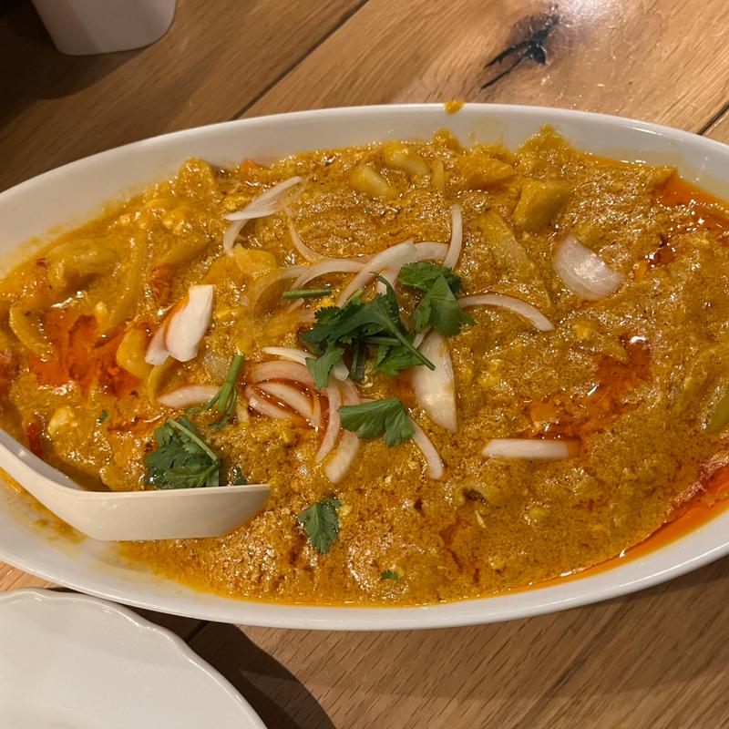 シーフードパットポンカリー(タイレストランCHADA)