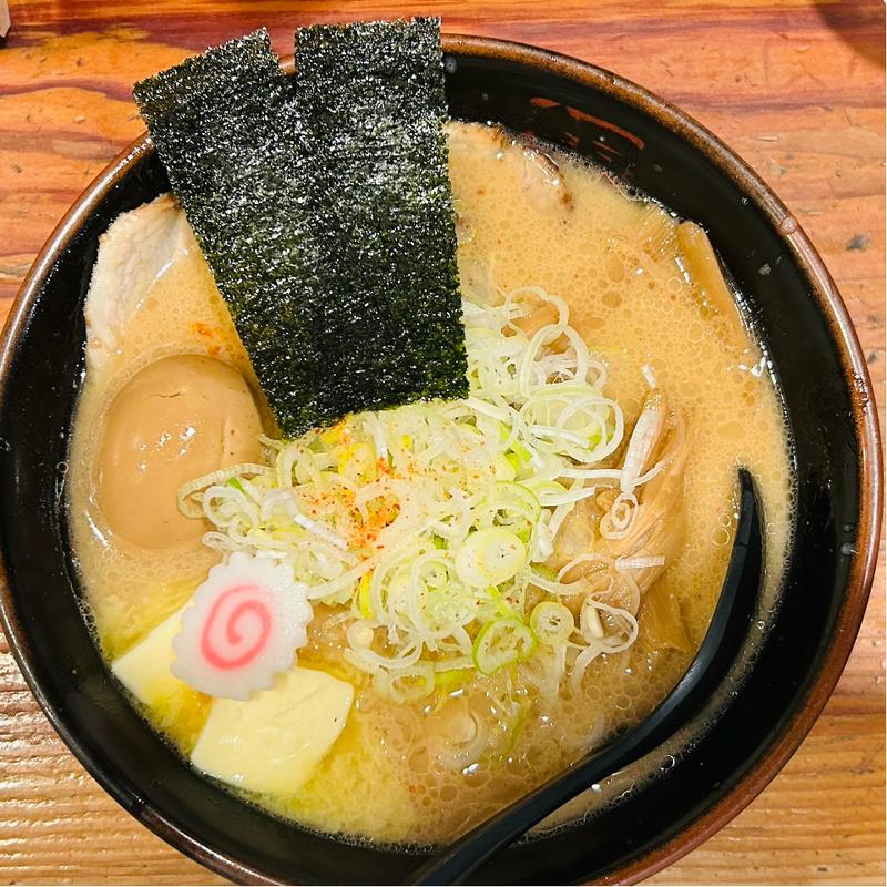 純味噌ニンニクバターラーメン(銀のくら 名古屋本店)