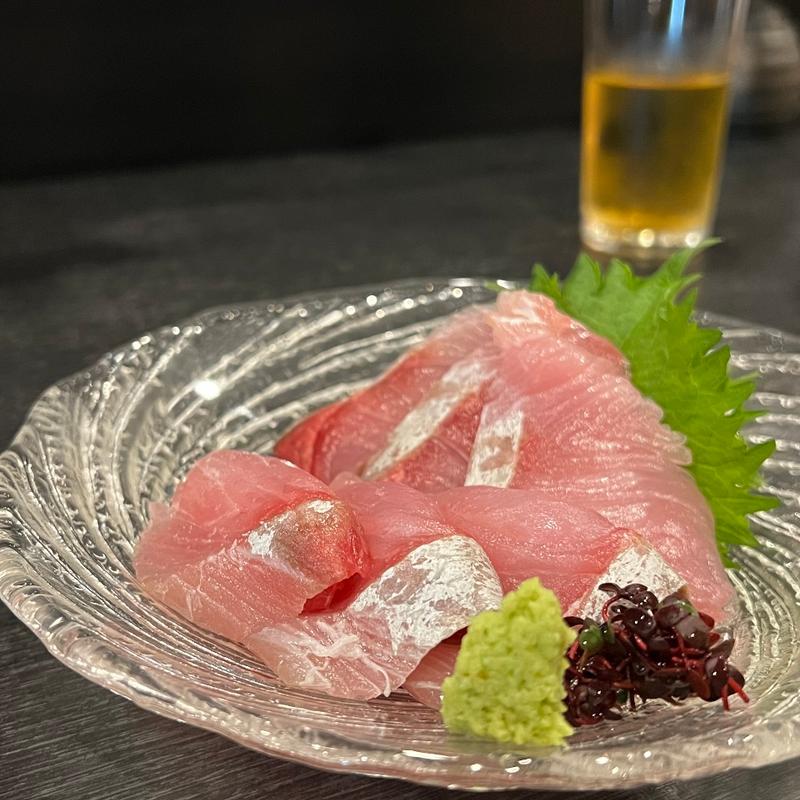 カンパチの刺身(くずし割烹 しま正)