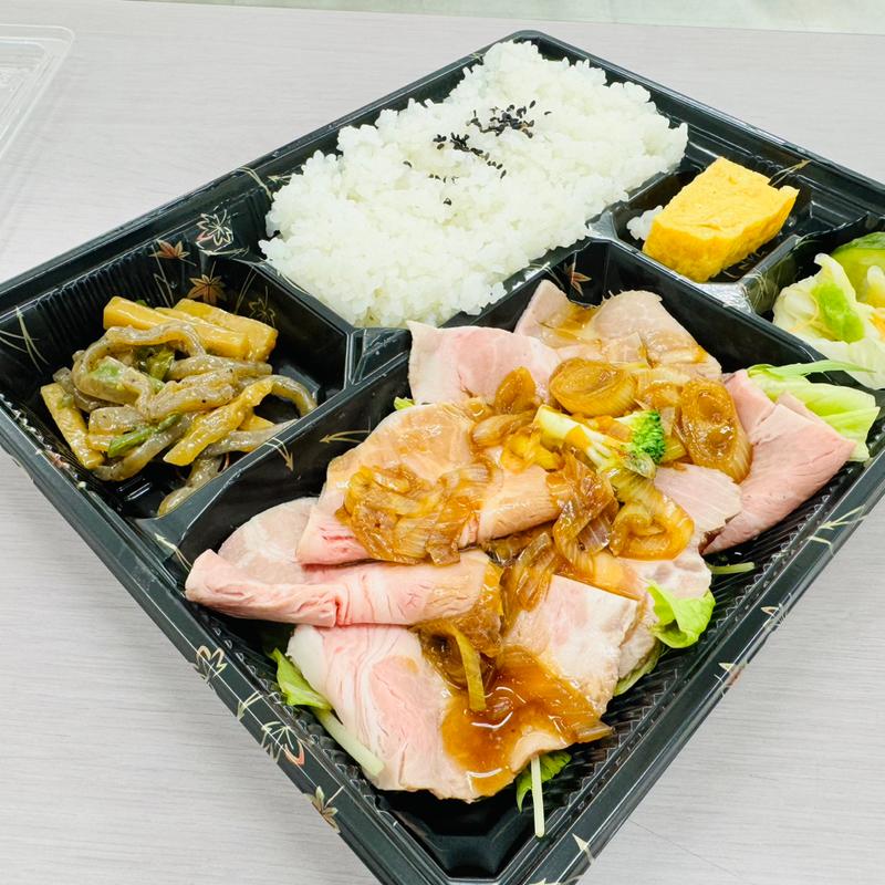 ロースポーク弁当(季恵)