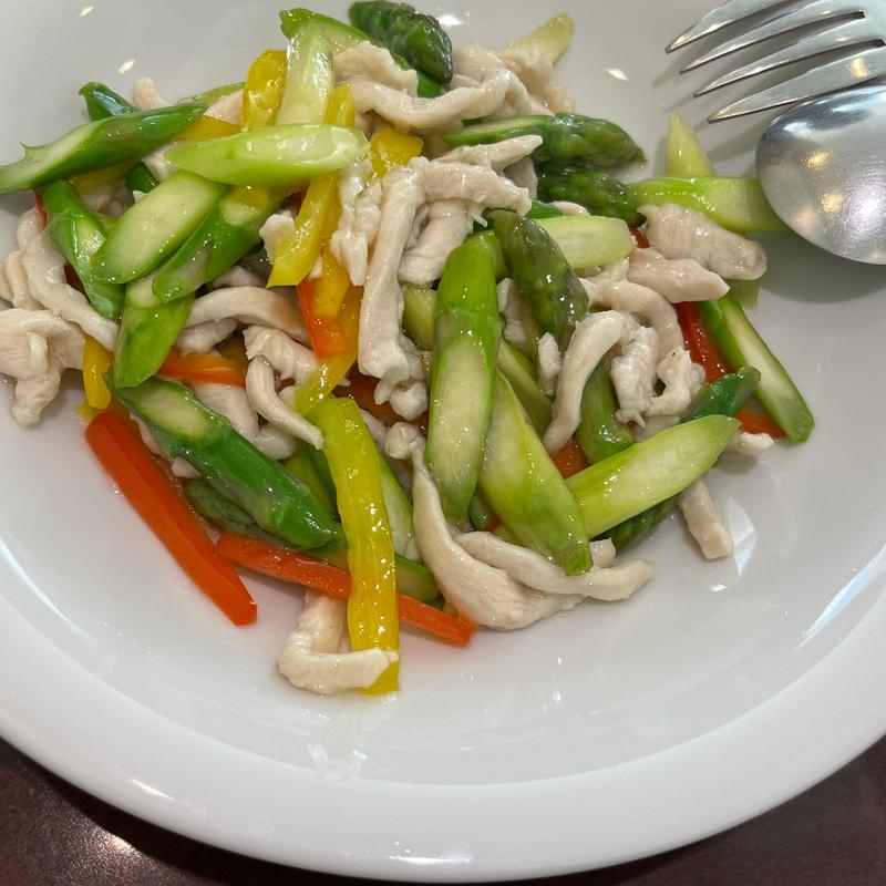 アスパラと鶏肉の塩炒め(同心居 花小金井店)