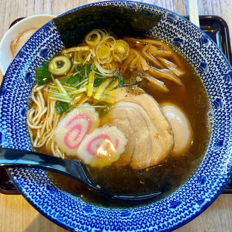煮干系醤油ラーメン(埼玉タンメン 山田太郎 所沢本店 )