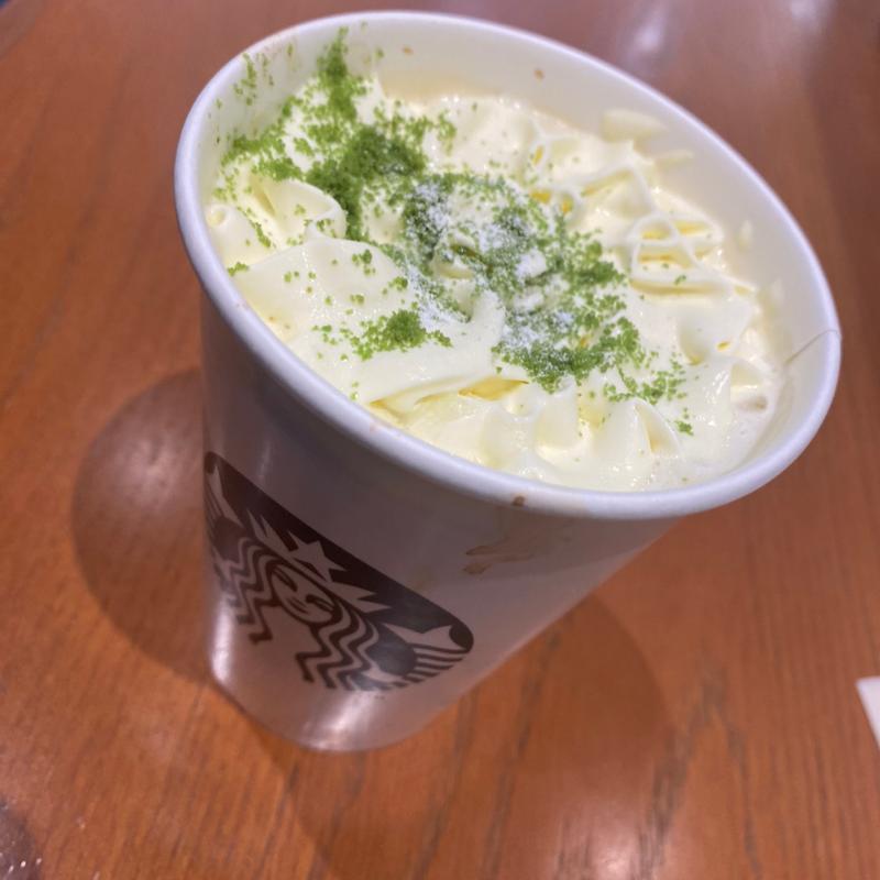 メルティホワイト ピスタチオ モカ ホット(Tall)(スターバックスコーヒー イオンモール東員店)