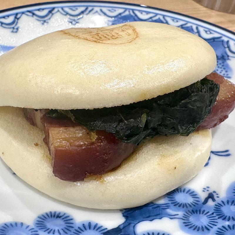 角煮まんじゅう(麺どころ つばき·牡丹)