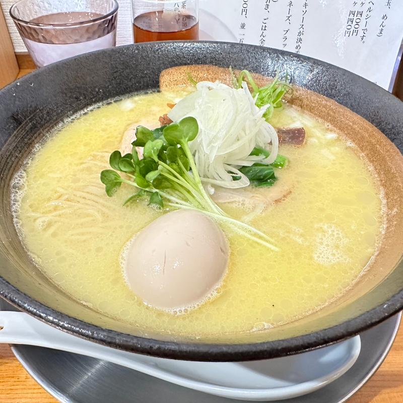 味玉こってり塩鶏中華らーめん(麺寿 とものや)