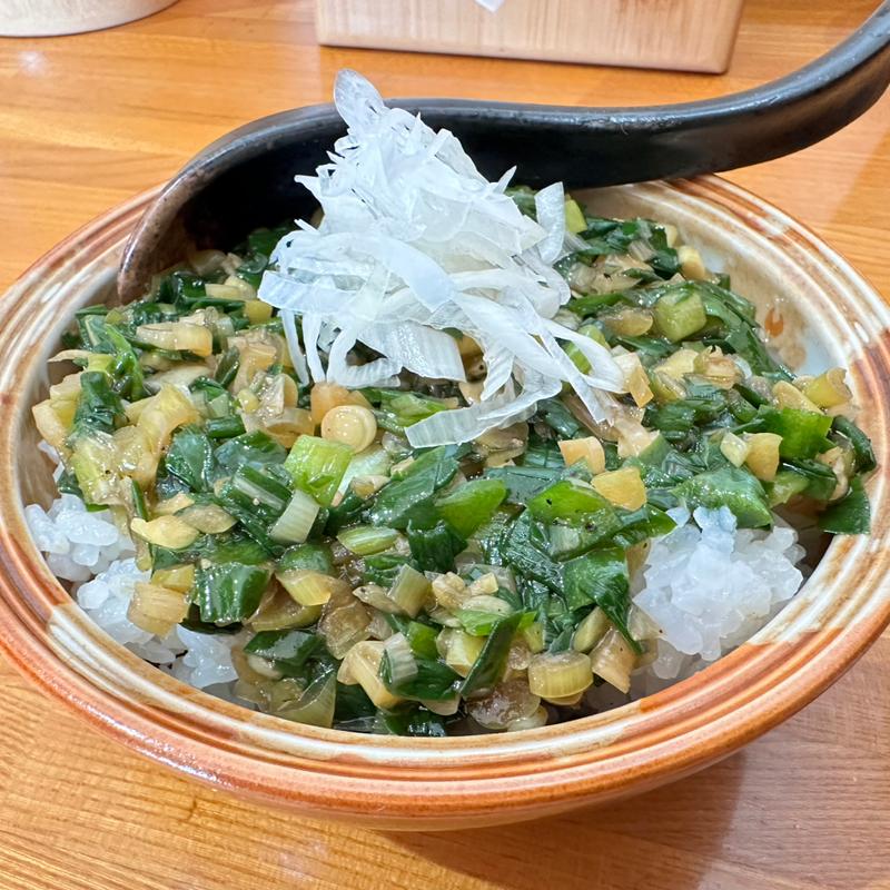 ニラめし(麺寿 とものや)