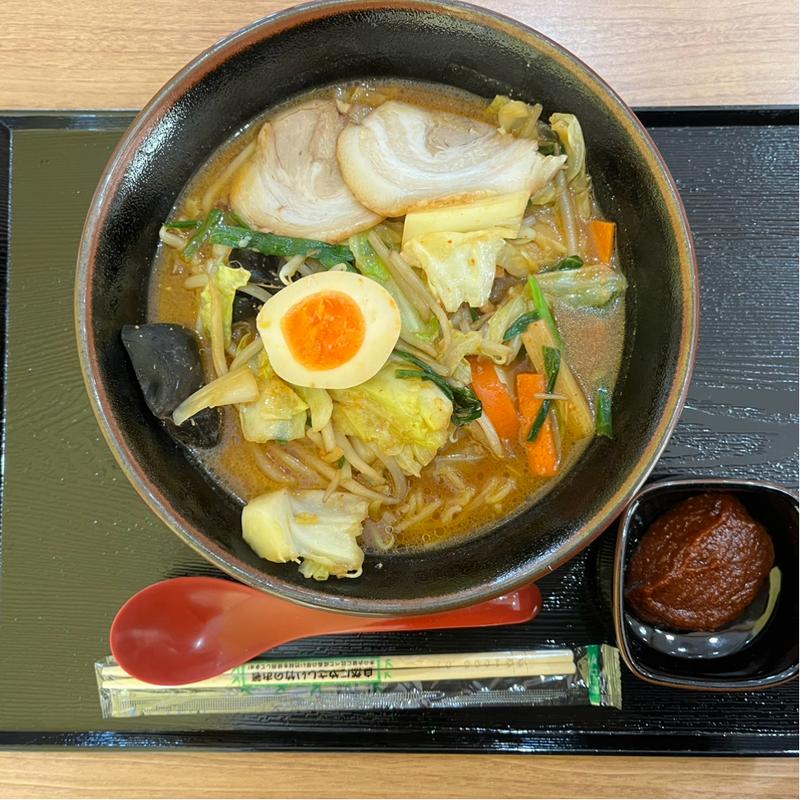 産直野菜旨辛味噌ラーメン(あじわい亭 )