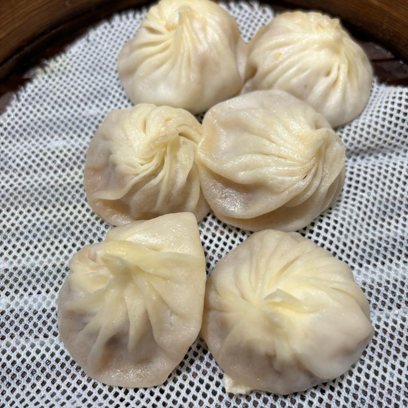 小籠包三種盛り(鼎泰豐 新宿店 （ディンタイフォン）)