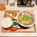 唐揚げセット(尾道ラーメン八じゅう蒲田本店)