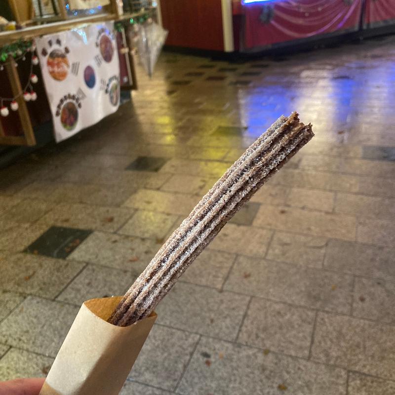 ホワイトチョコチュロス(窯焼き×ワイン食堂 BACCANALE)