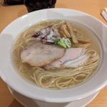 貝だし塩ラーメン(noodles kitchen GUNNERS 鶴岡店)