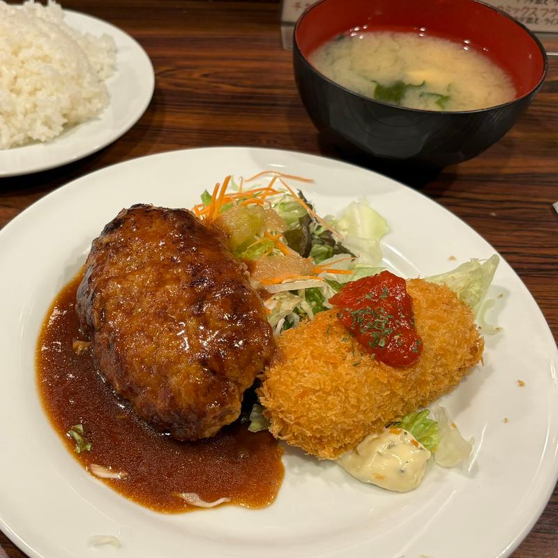 ランチ（ハンバーグ+エビグラタンコロッケ）(キッチン チェック)