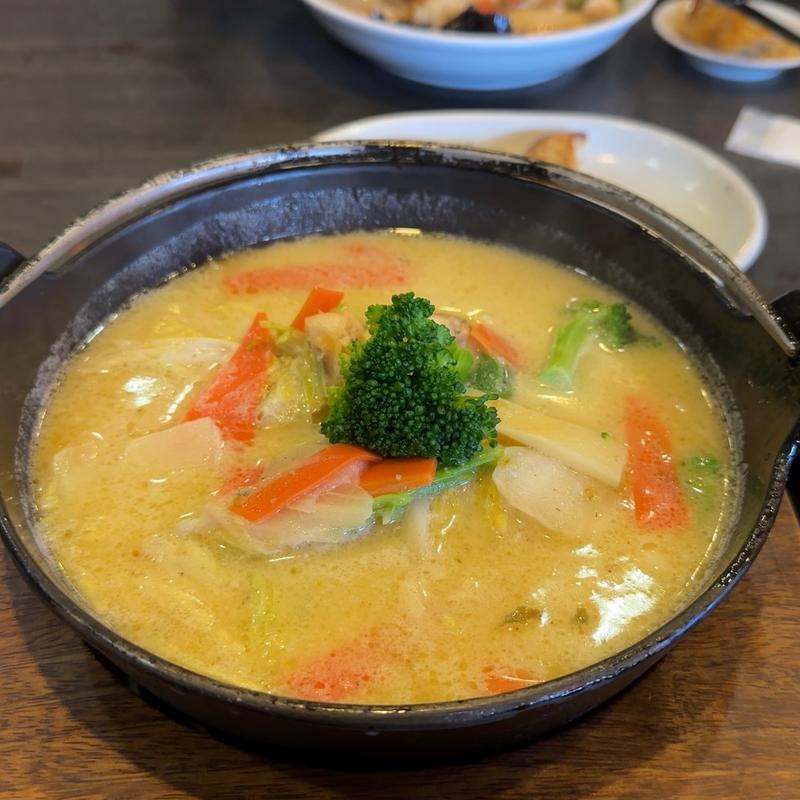 冬季限定 旨辛海鮮ミルク鍋らーめん(中華料理50番)