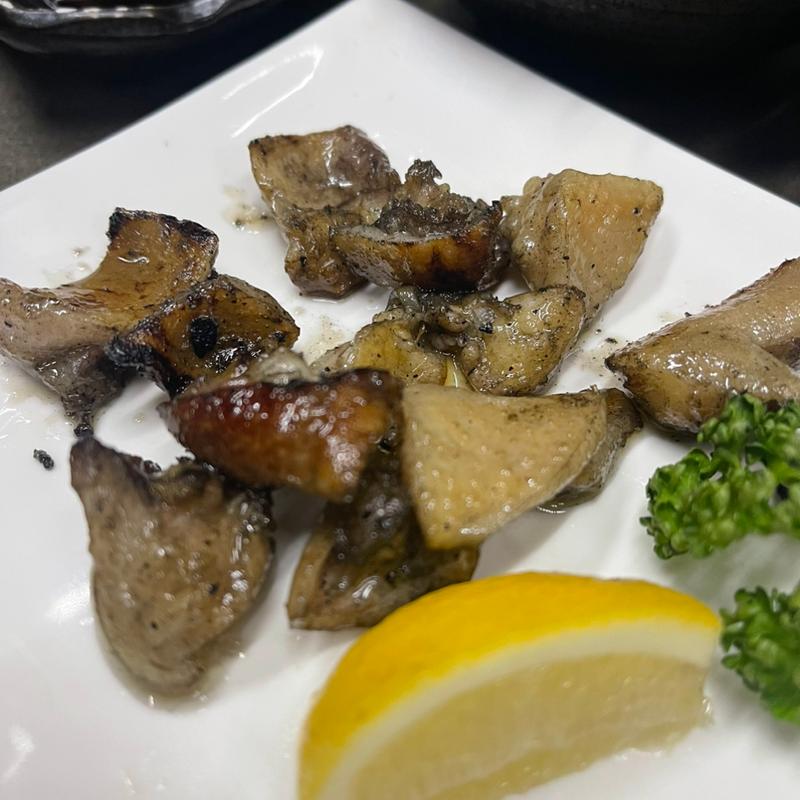 さつま鶏 皮塩焼き(明石や)