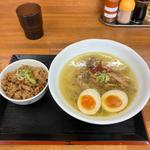 煮卵入り鶏塩中華そば(魔界ラーメン 月光 )