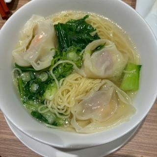 えびと豚肉入りワンタン麺(鼎泰豐 新宿店 （ディンタイフォン）)