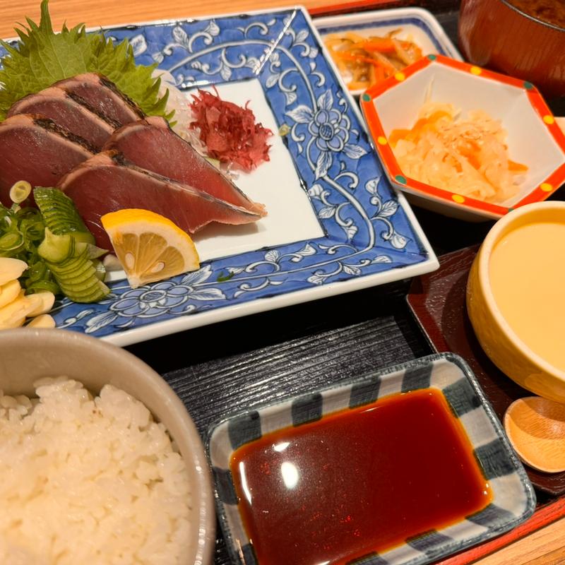 かつおのたたき定食(レストラングドラック)