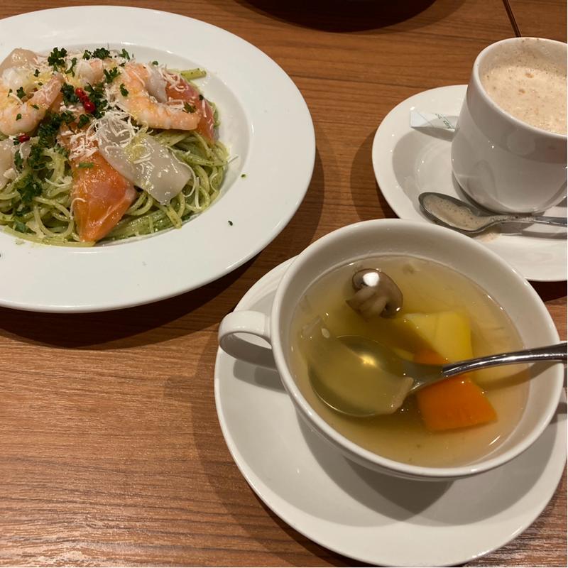 帆立とサーモン、海老のジェノベーゼ(ブラックブラウン 渋谷店)