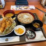 天丼　半蕎麦(天丼てんや 小平大沼店)