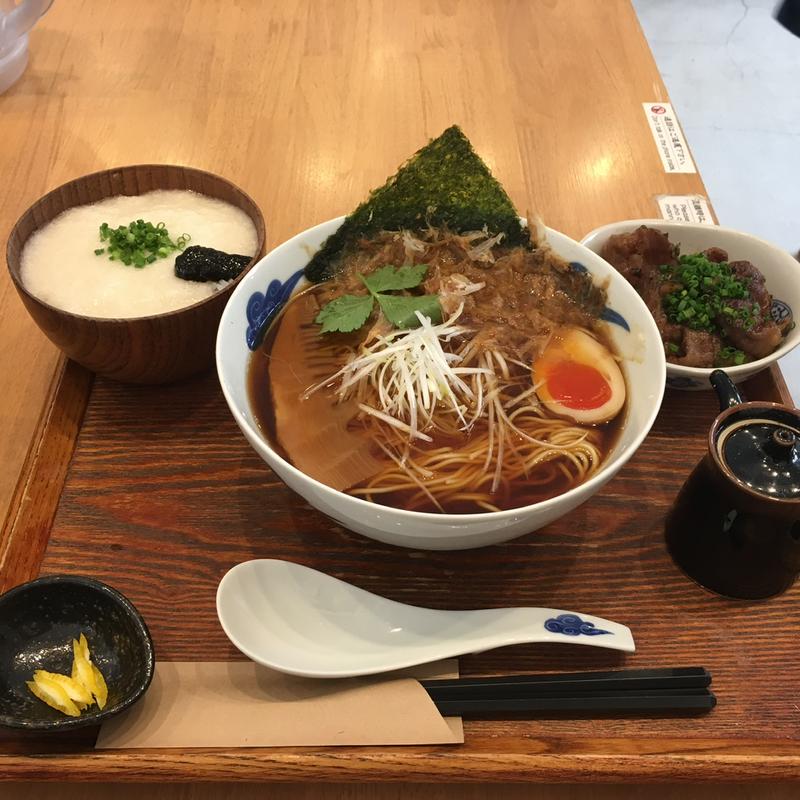 炙り和牛の追い鯖そば(麺屋猪一離れ)