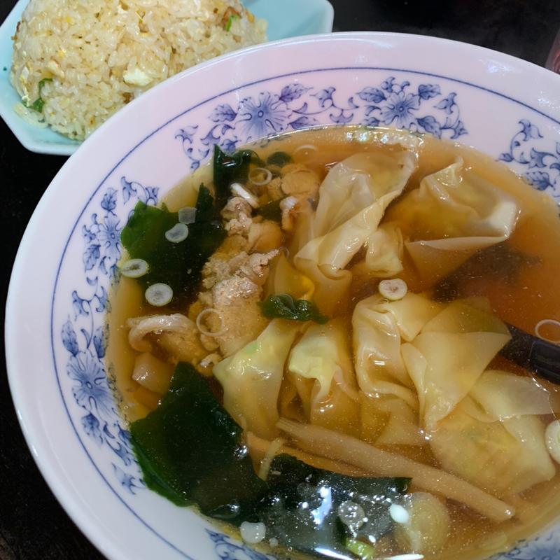 チャーハンとワンタンスープ(ラーメン大将 18条店)