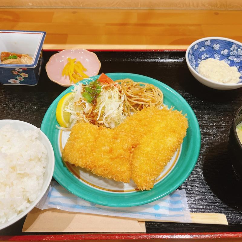 白身魚フライ定食(お食事処 彩 sai-sai)