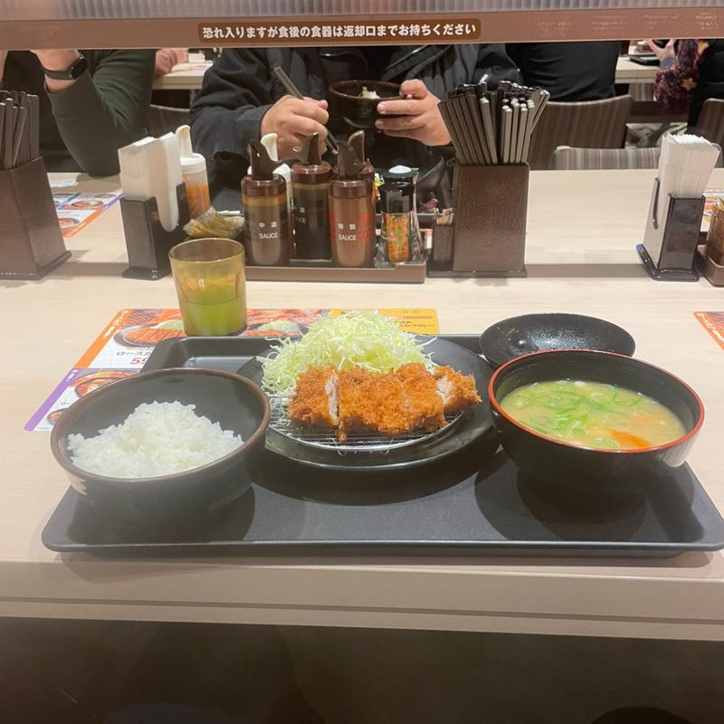 チキンカツ定食 豚汁変更(松のや 平塚店)