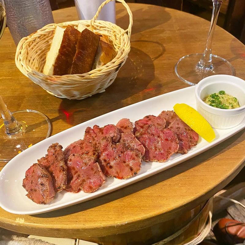 イベリコ豚タン塩焼き(湯島ワイン食堂 パパン)