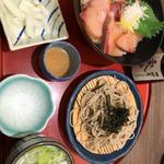 刺身と漬けの黒瀬丼と麺