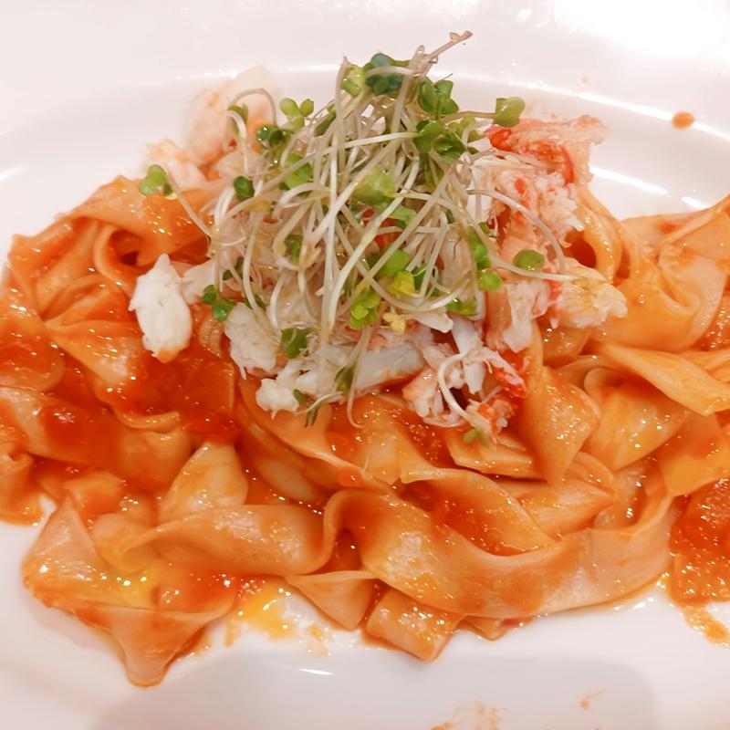 タラバガニのトマトクリームソース(Meat & Wine イタリアンバールDari 本厚木店)