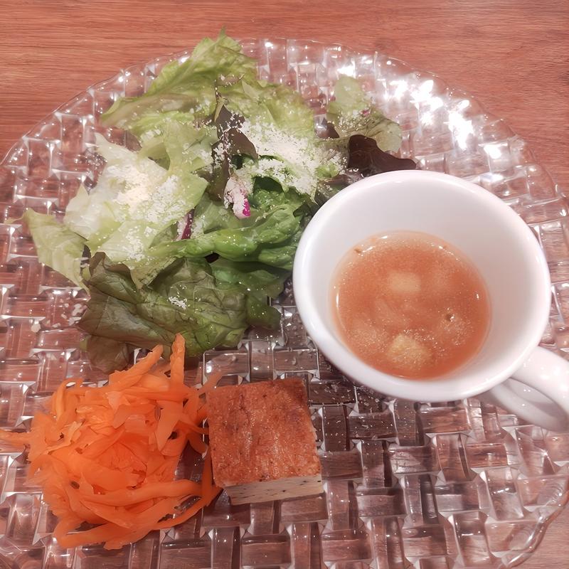 セット サラダ＆スープ(Meat & Wine イタリアンバールDari 本厚木店)