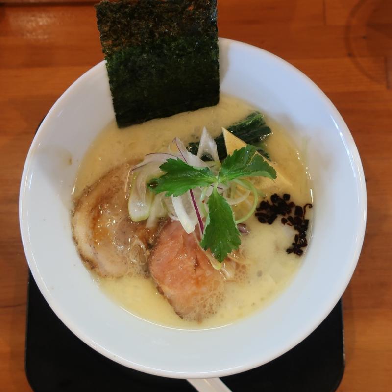 鶏白湯ら～めん(光の葉 （ヒカリノハ）)