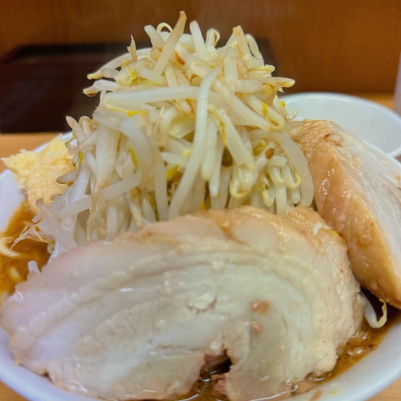 味噌ラーメン大、生卵、豚一枚(◯菅)