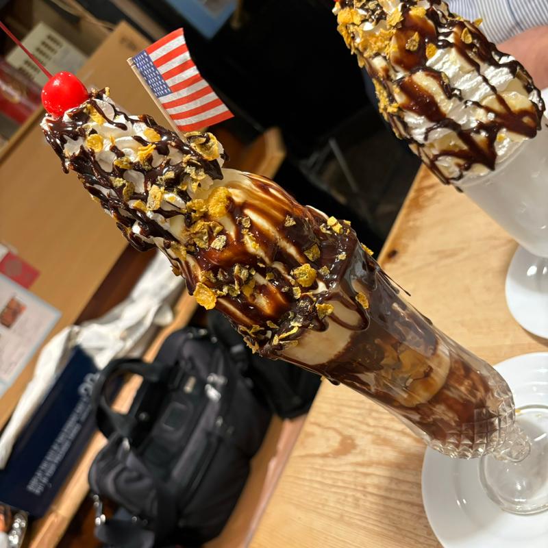 チョコパフェ(パフェ専門店 スイーツカフェ KANARIYA 鶴橋本店)