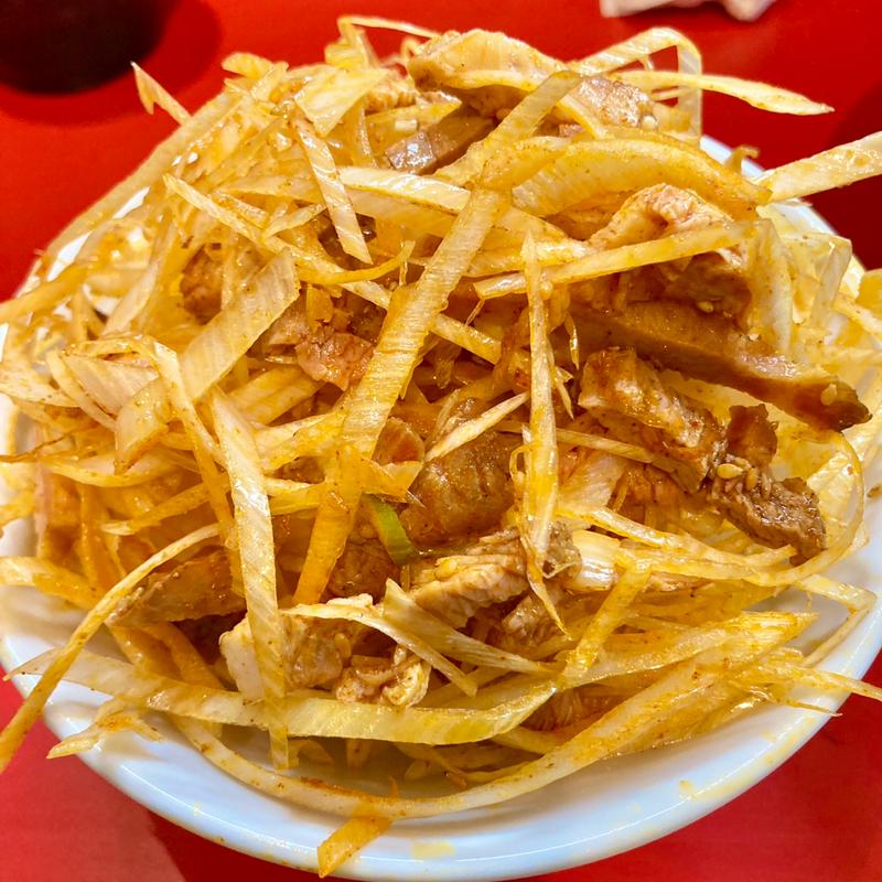 ピリ辛ネギチャーシュー丼(横浜家系ラーメン 黄金家)